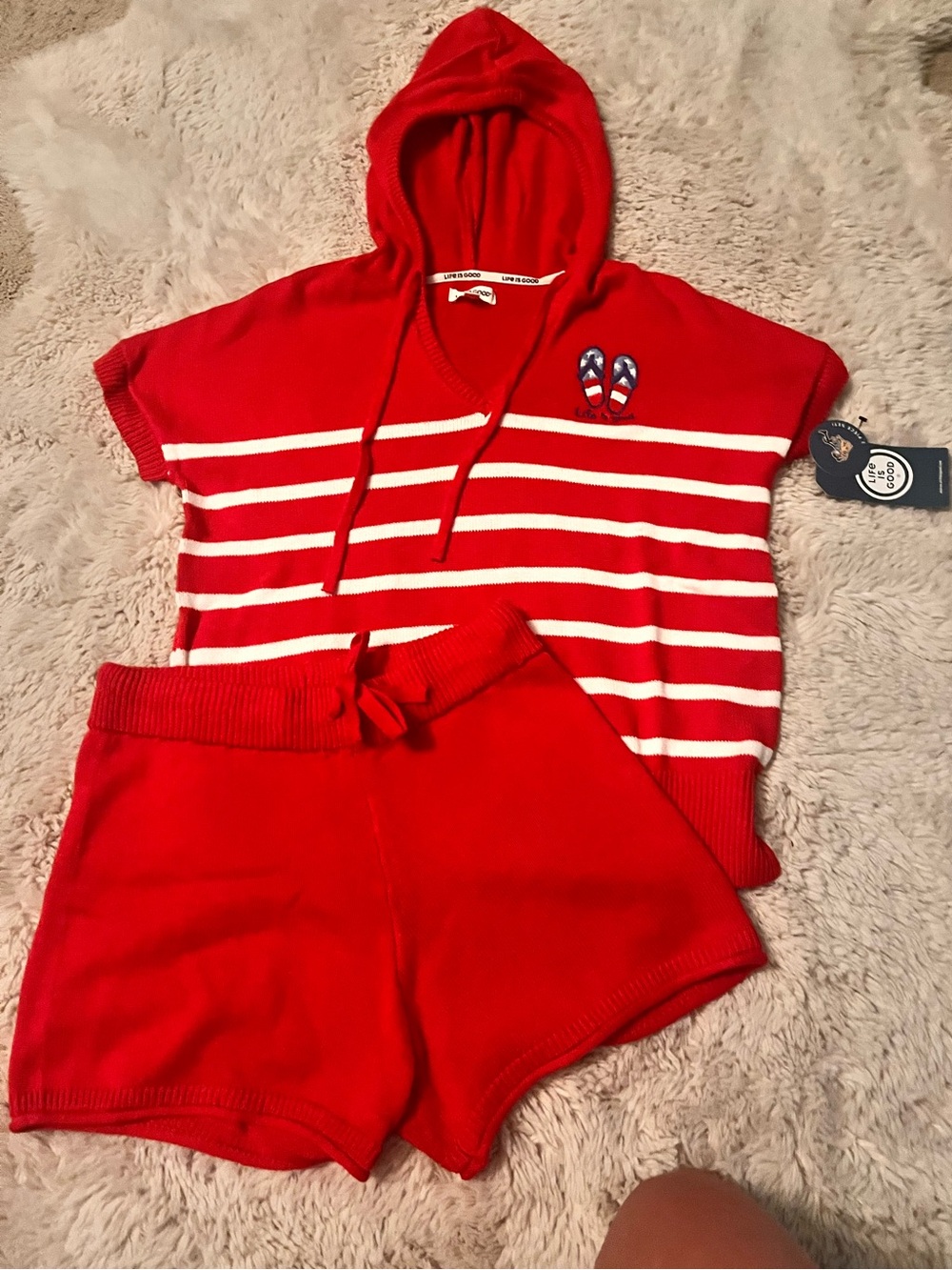 NWT Life is Good women’s two piece sweater and shorts set. Red, Size small.